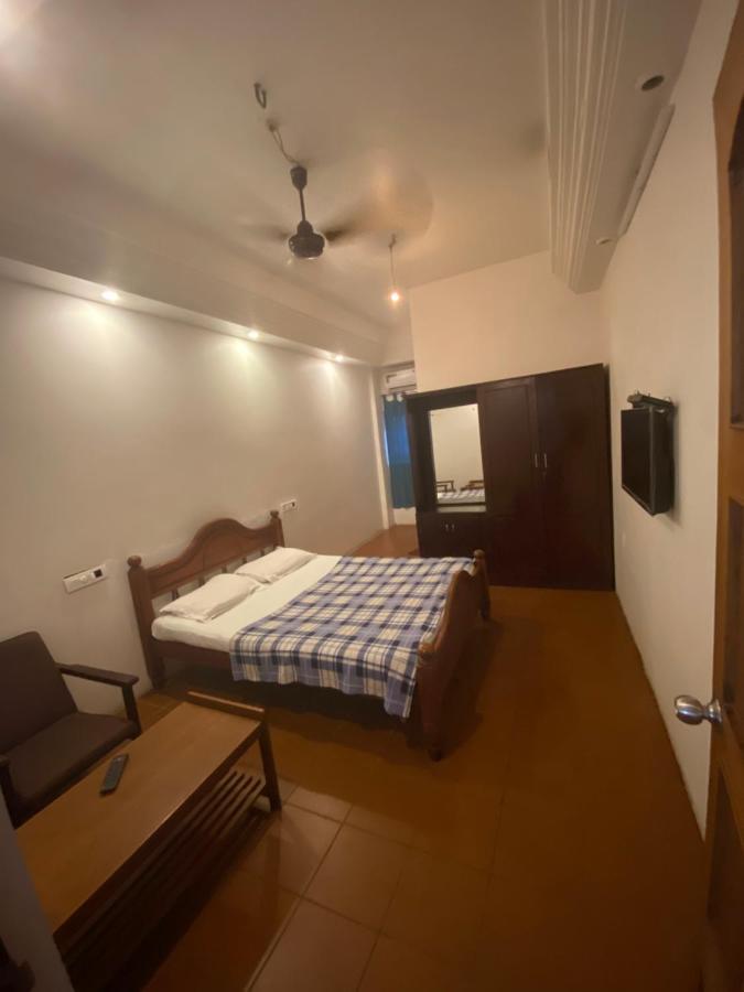 Saj Rest' Inn Kannur Exterior photo