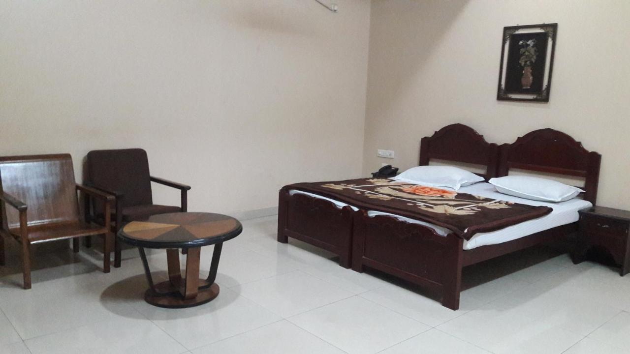 Saj Rest' Inn Kannur Exterior photo