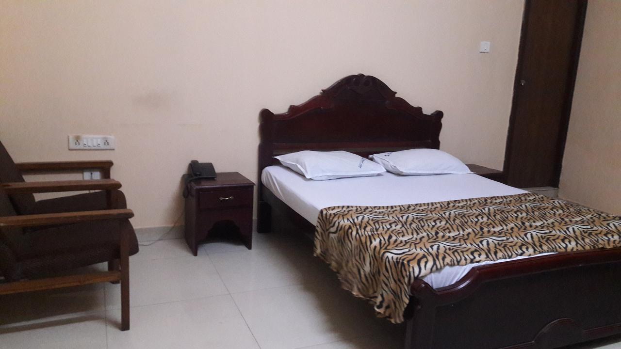 Saj Rest' Inn Kannur Exterior photo