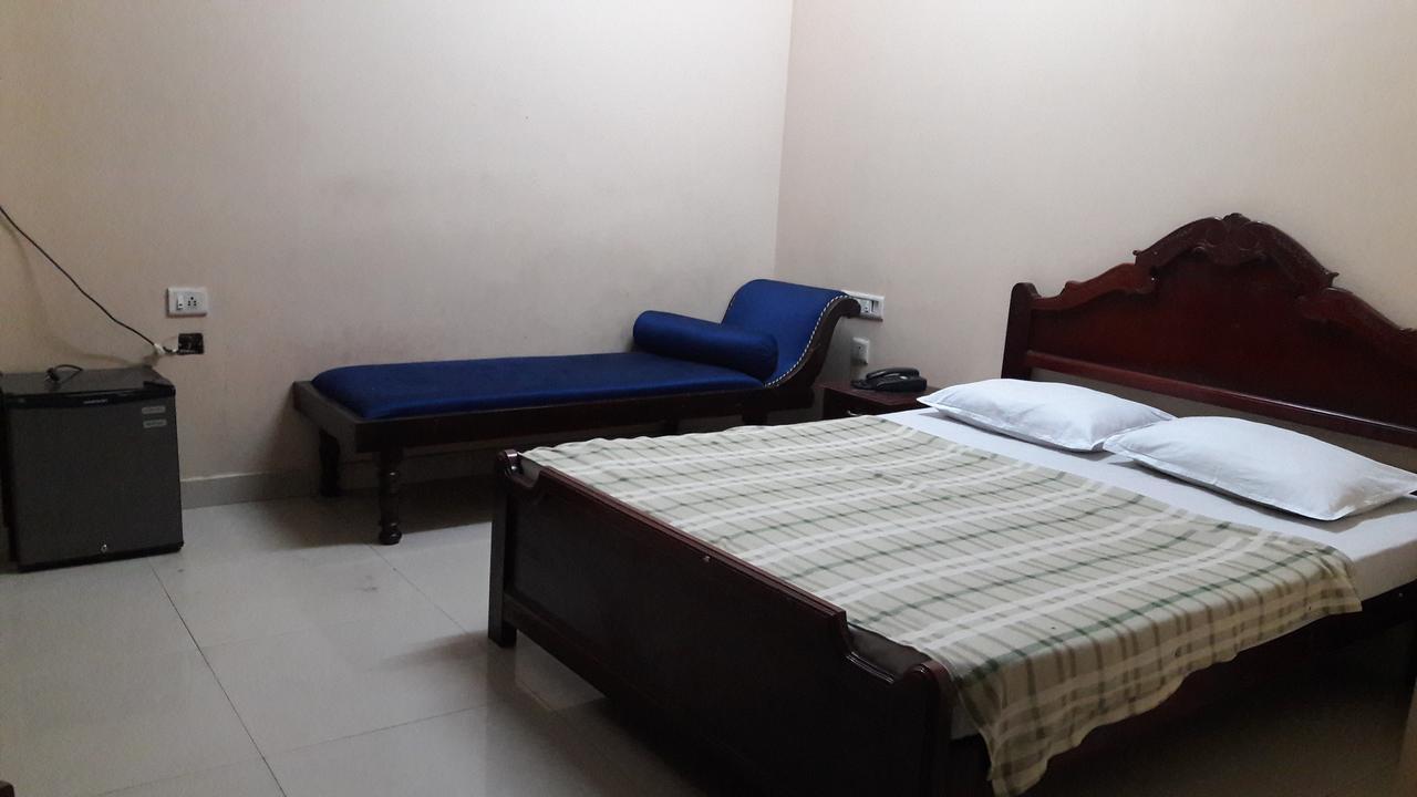 Saj Rest' Inn Kannur Exterior photo